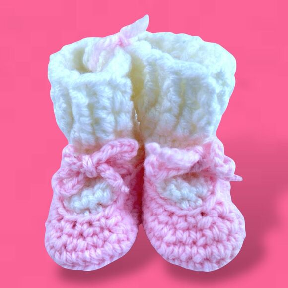 Handmade Crocheted Pink Mary Janes w/ White Socks Vintage Baby Booties NEW - Picture 2 of 6